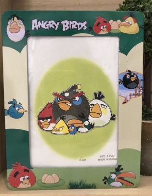 mpomponiera-korniza-angry-birds