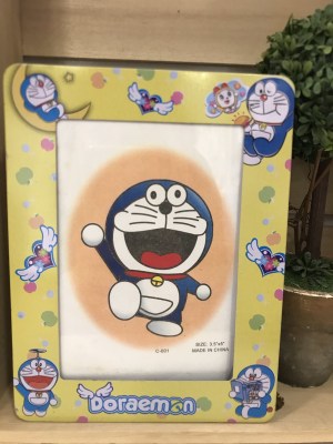 mpomponiera-korniza-doraemon